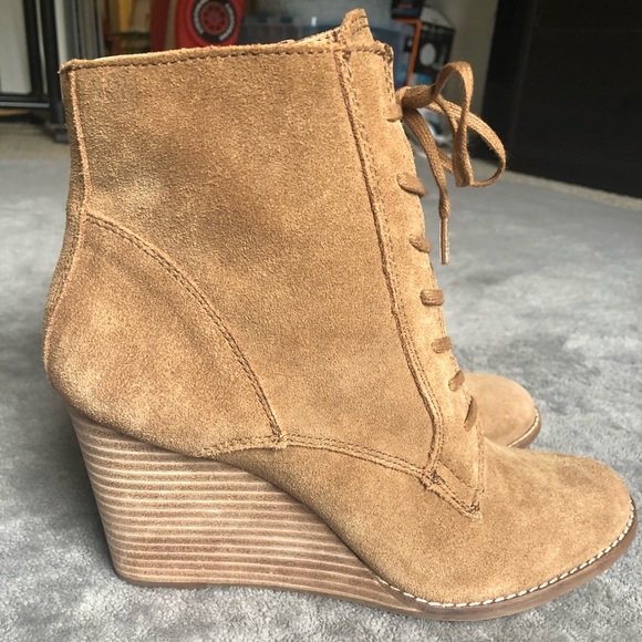 Lucky Brand Yoanna Lace up Wedge Suede Booties - Picture 3 of 4